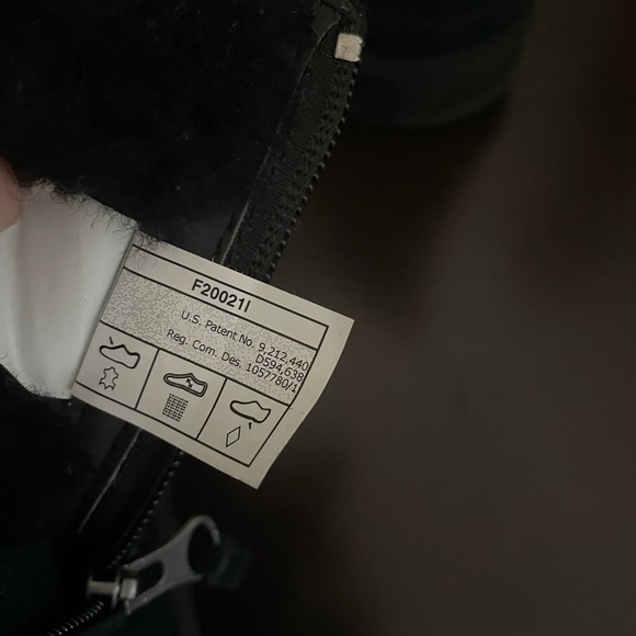 Men’s AUTHENTIC UGG NEUMEL HIGH BLACK CHUKKA BOOT - Picture 11 of 13